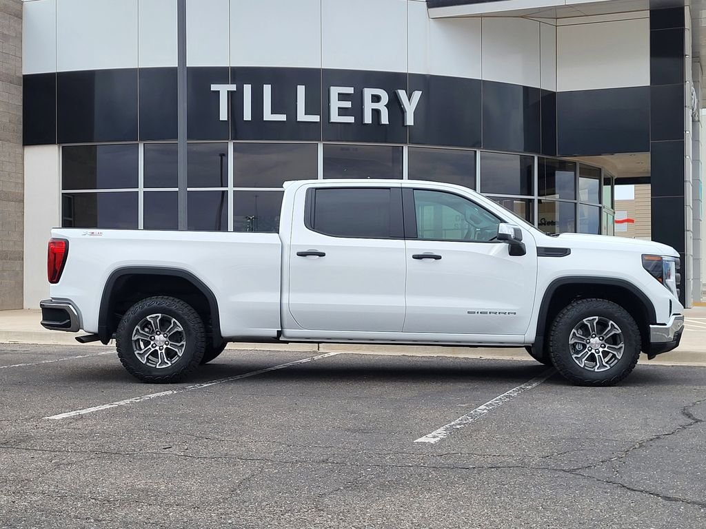 2026 GMC Sierra 4WD Crew Cab Standard Box Pro's photo