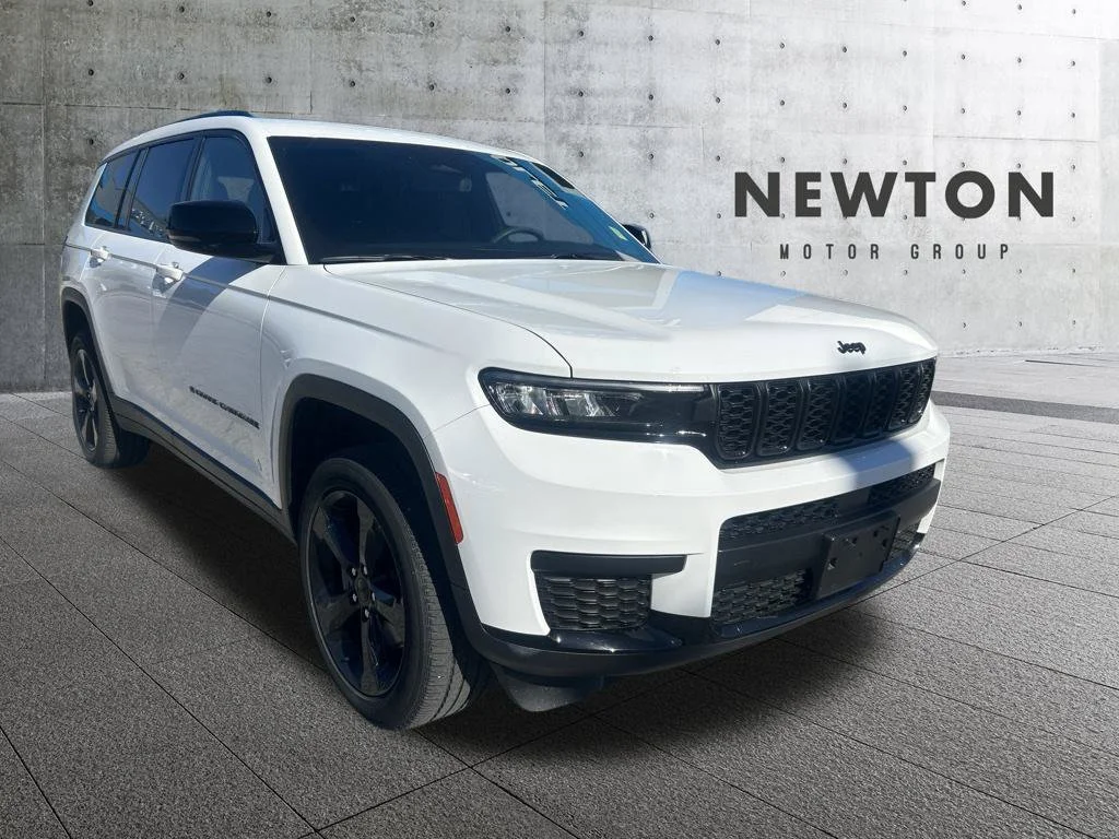 Used 2024 Bright White Clearcoat Jeep Altitude image 1