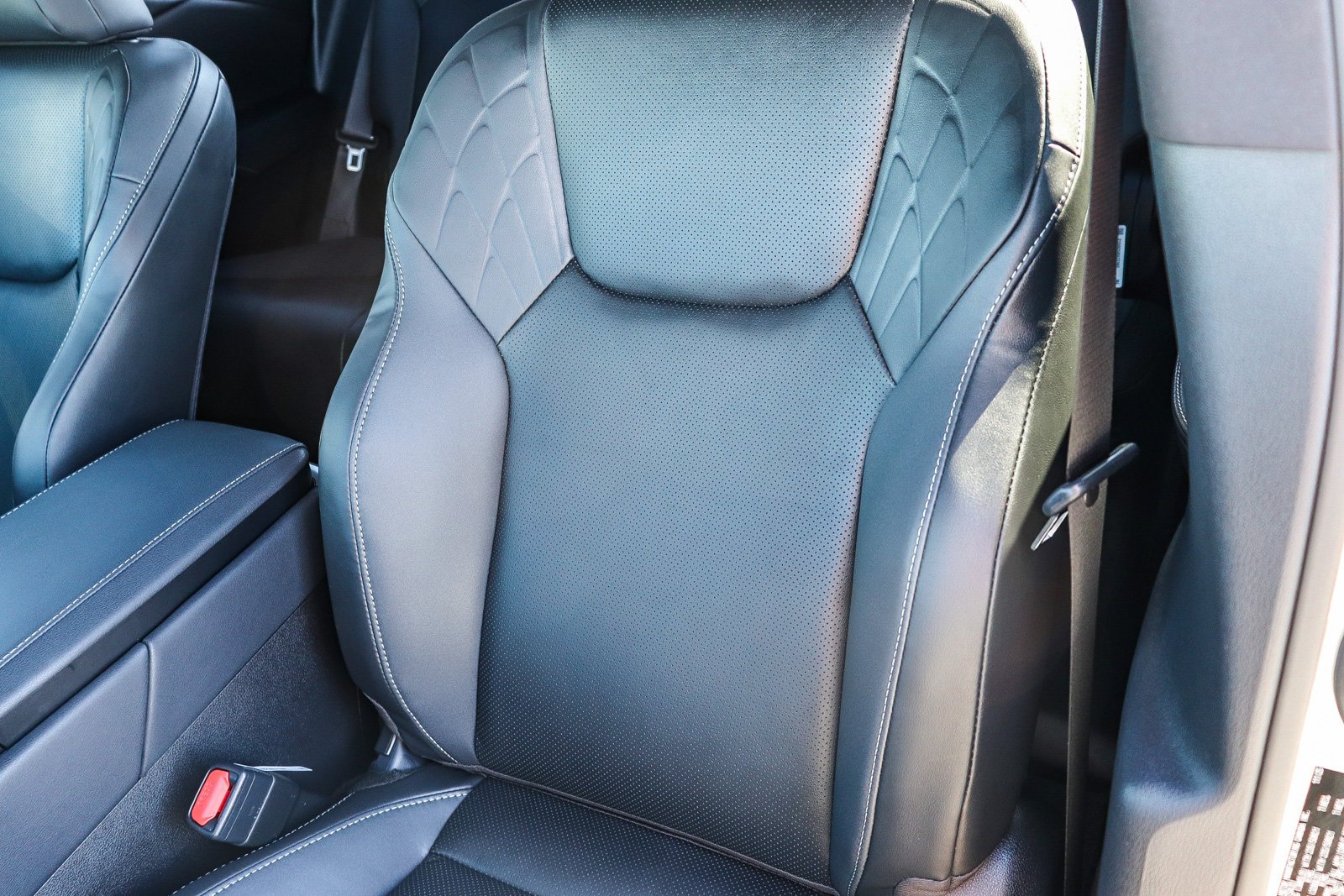 Used 2026 Silver Lexus 350h Premium image 31