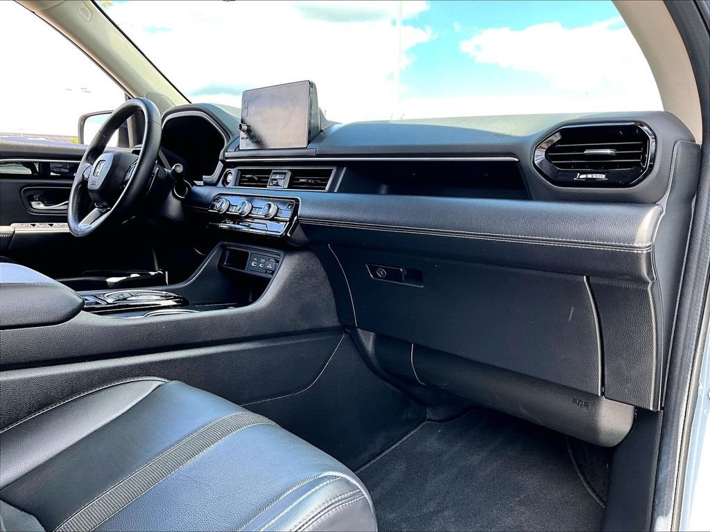 Used 2024 Blue Honda Touring image 14