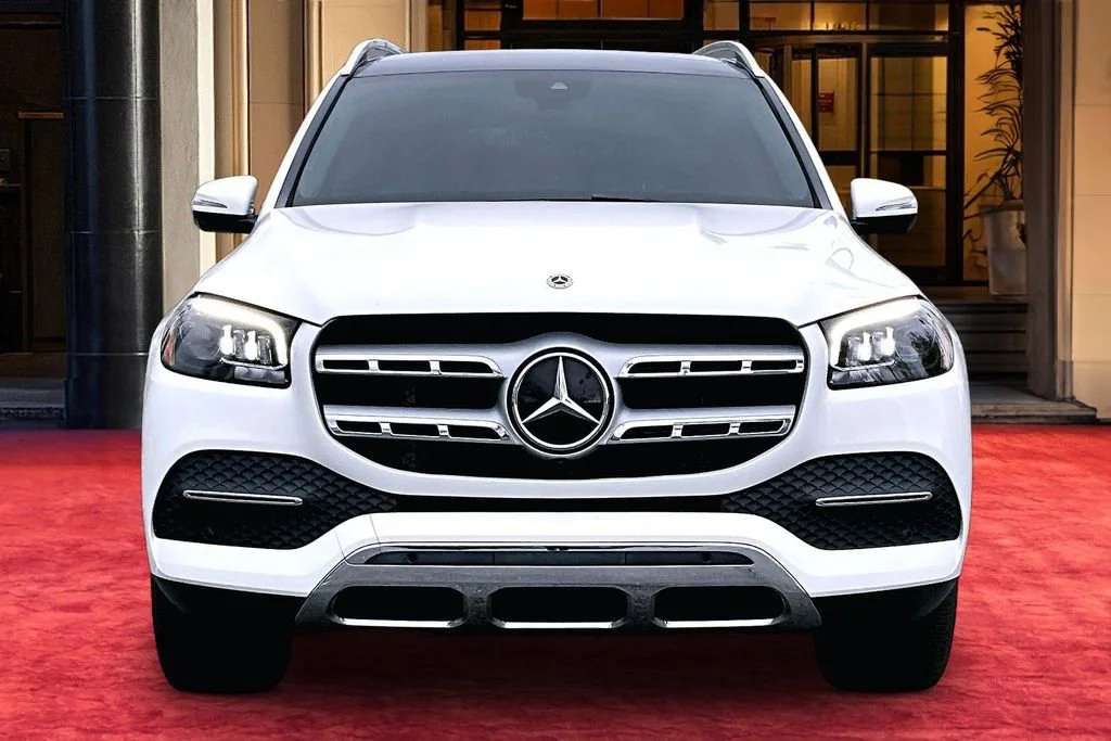 Used 2023  Mercedes-Benz GLS 450 image 3