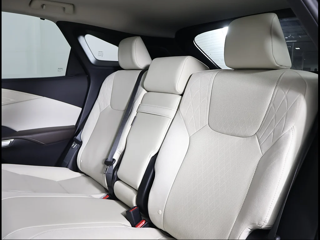 Certified Used 2026 NORI GREEN PEARL Lexus Luxury image 10