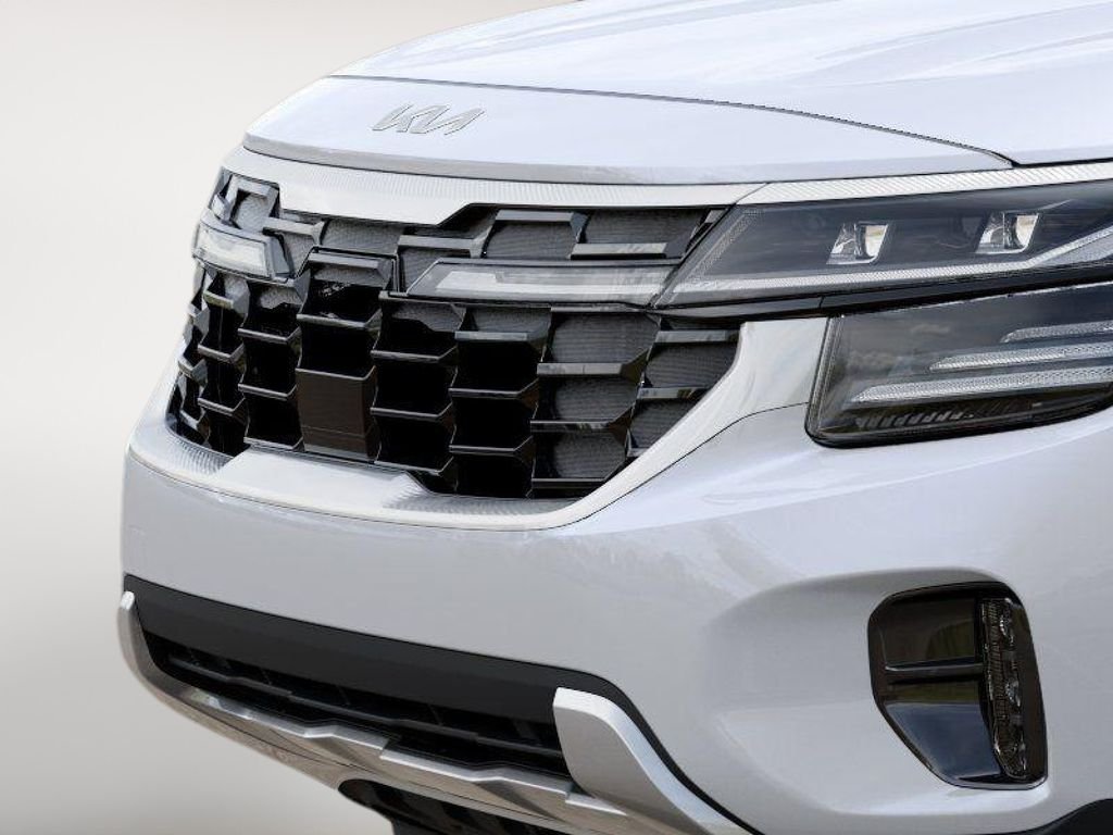 New 2026 White Kia SX image 12