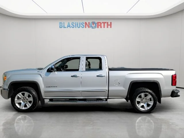 Used 2015 Silver GMC SLT image 10