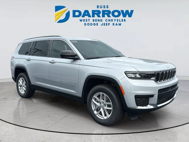 New 2026 Silver Zynith Exterior Paint Jeep Laredo image 7