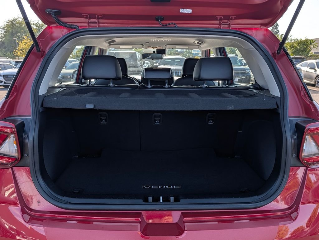 2022 Hyundai Venue Limited - Photo 10