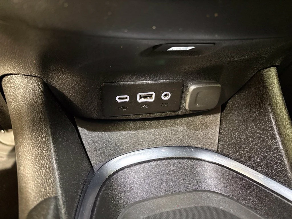 Used 2024 White Chevrolet LT image 26