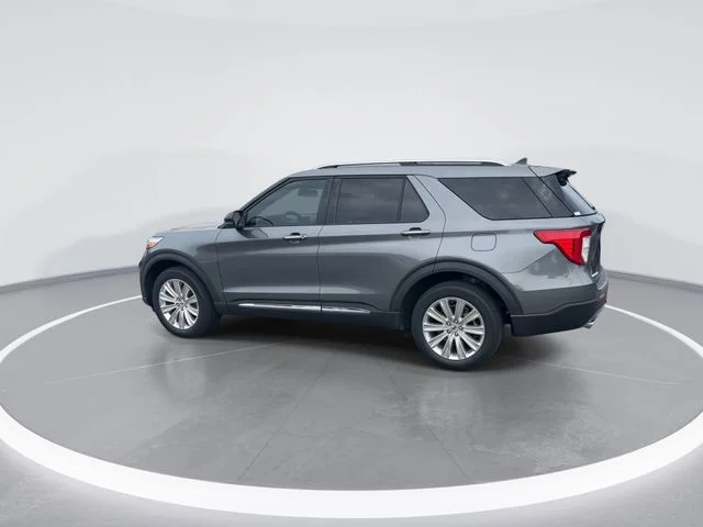 Used 2021 Gray Ford Limited image 4