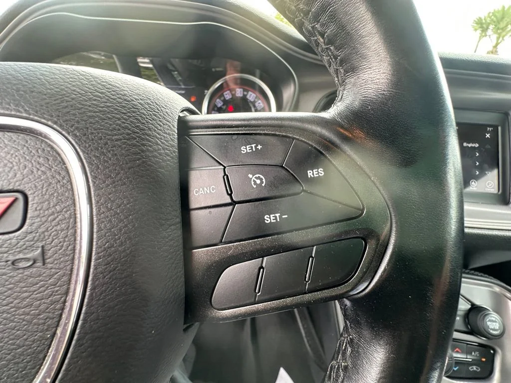 Used 2023 Gray Dodge SXT image 29