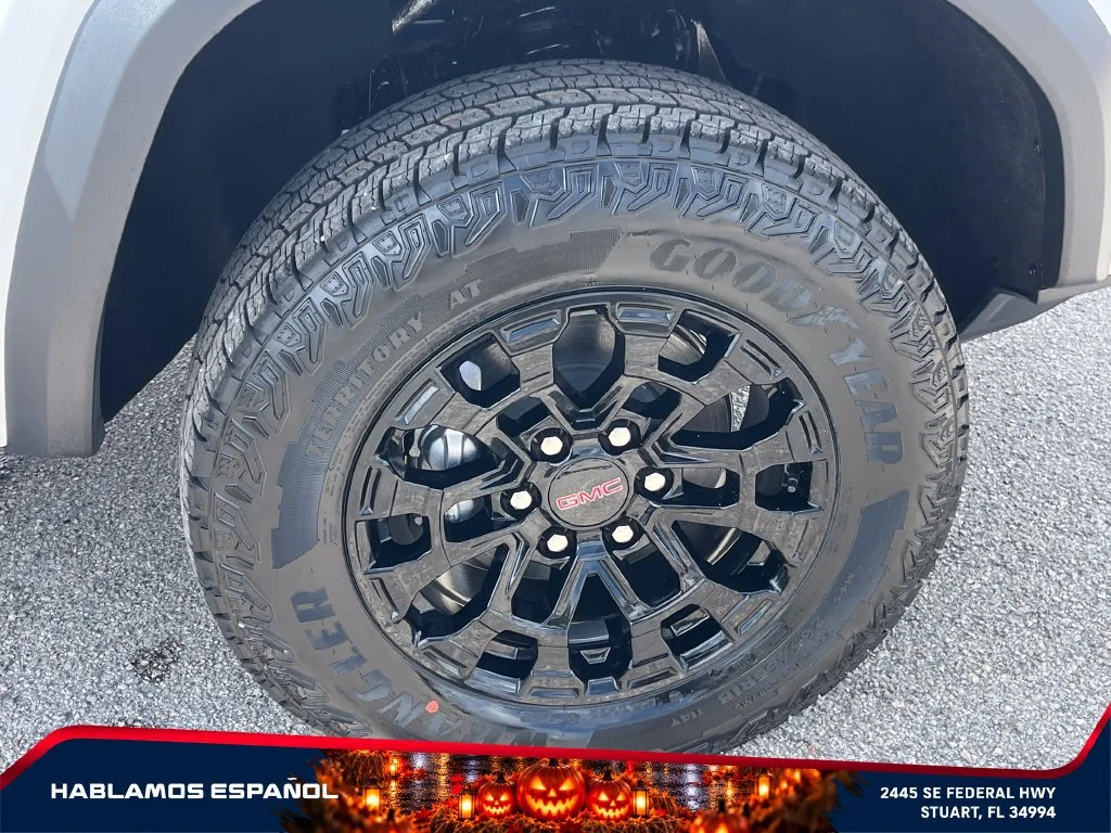 New 2026 Summit White GMC Elevation image 21