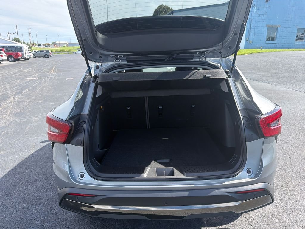Used 2024 Gray Chevrolet ACTIV image 14