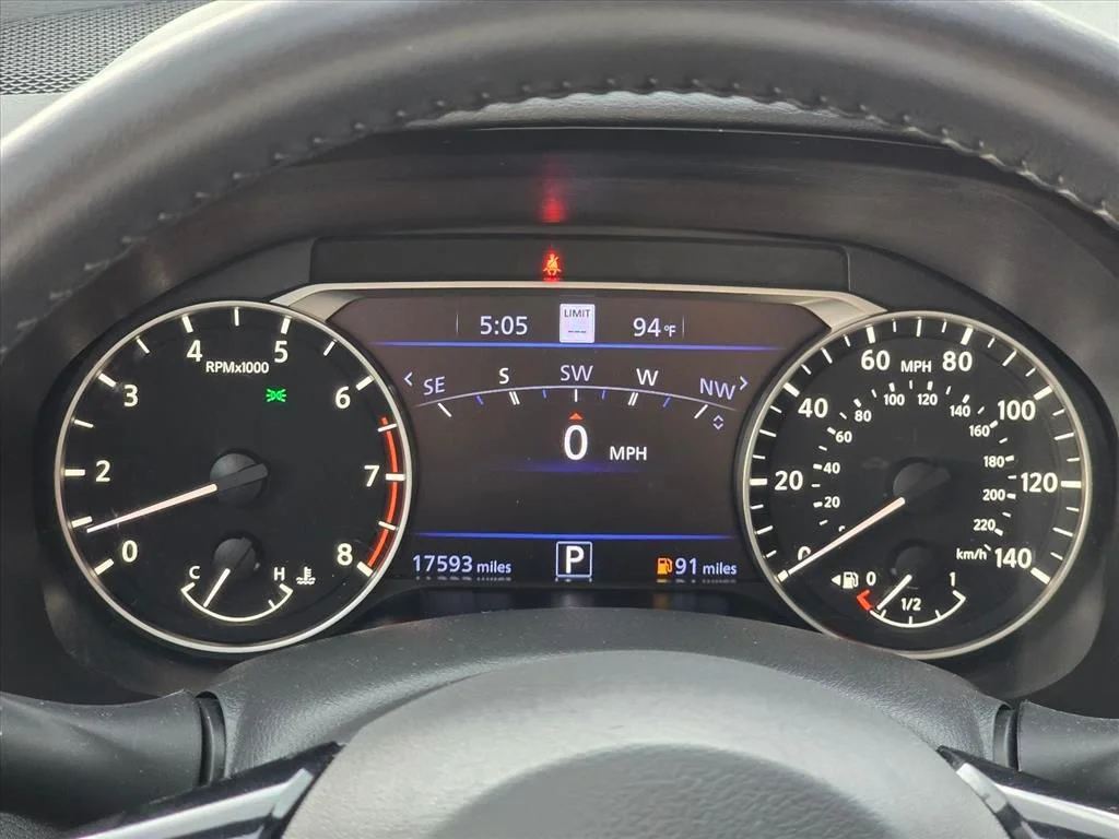 Used 2024 Gray Nissan 2.5 SV image 8