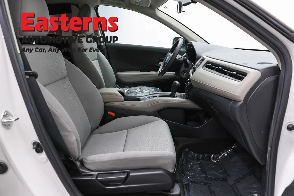 Used 2022 White Honda LX image 21