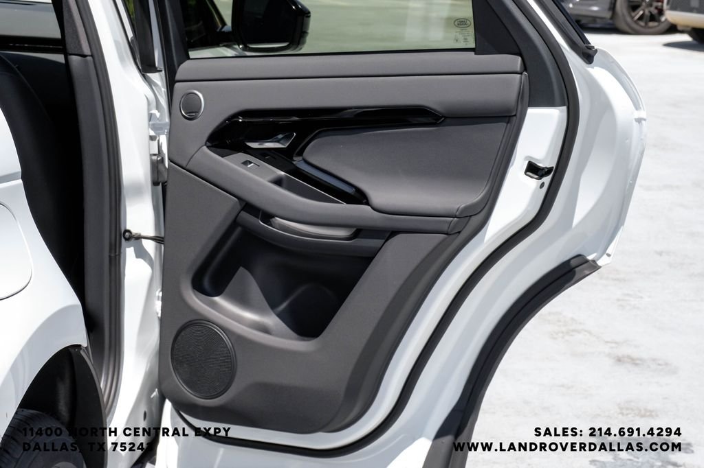 New 2026 Fuji White Land Rover S image 43