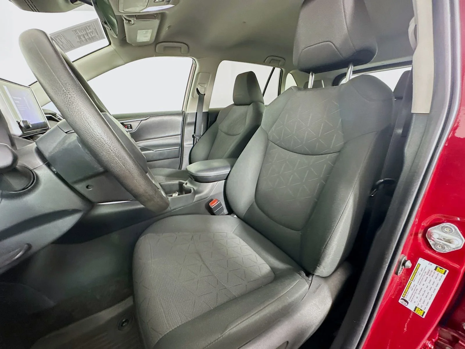 2023 Toyota RAV4 XLE - Photo 21