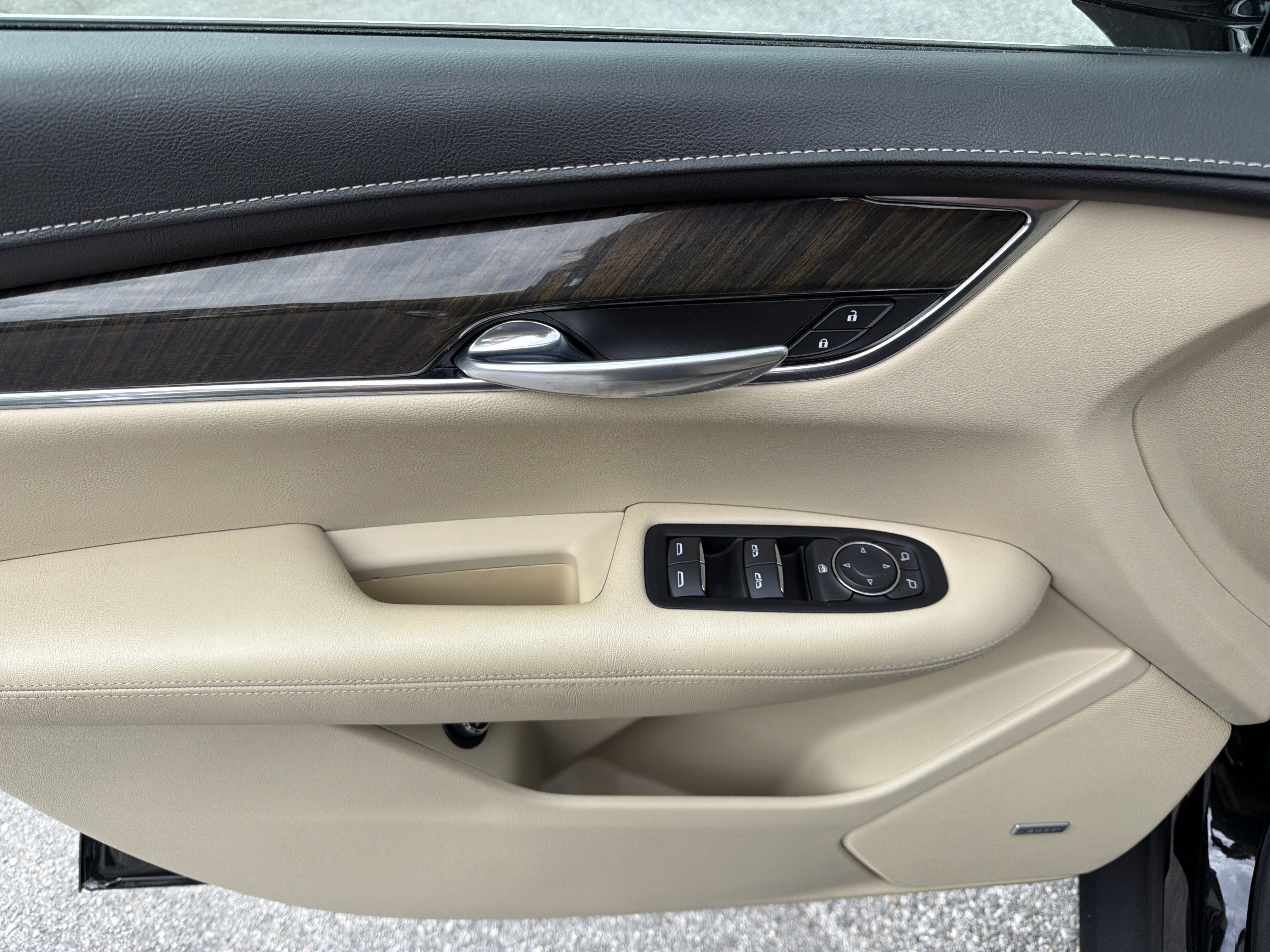 2018 Cadillac XT5 Base - Photo 10
