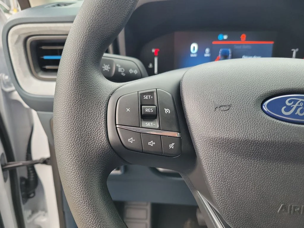New 2026 Oxford White Ford XLT image 12