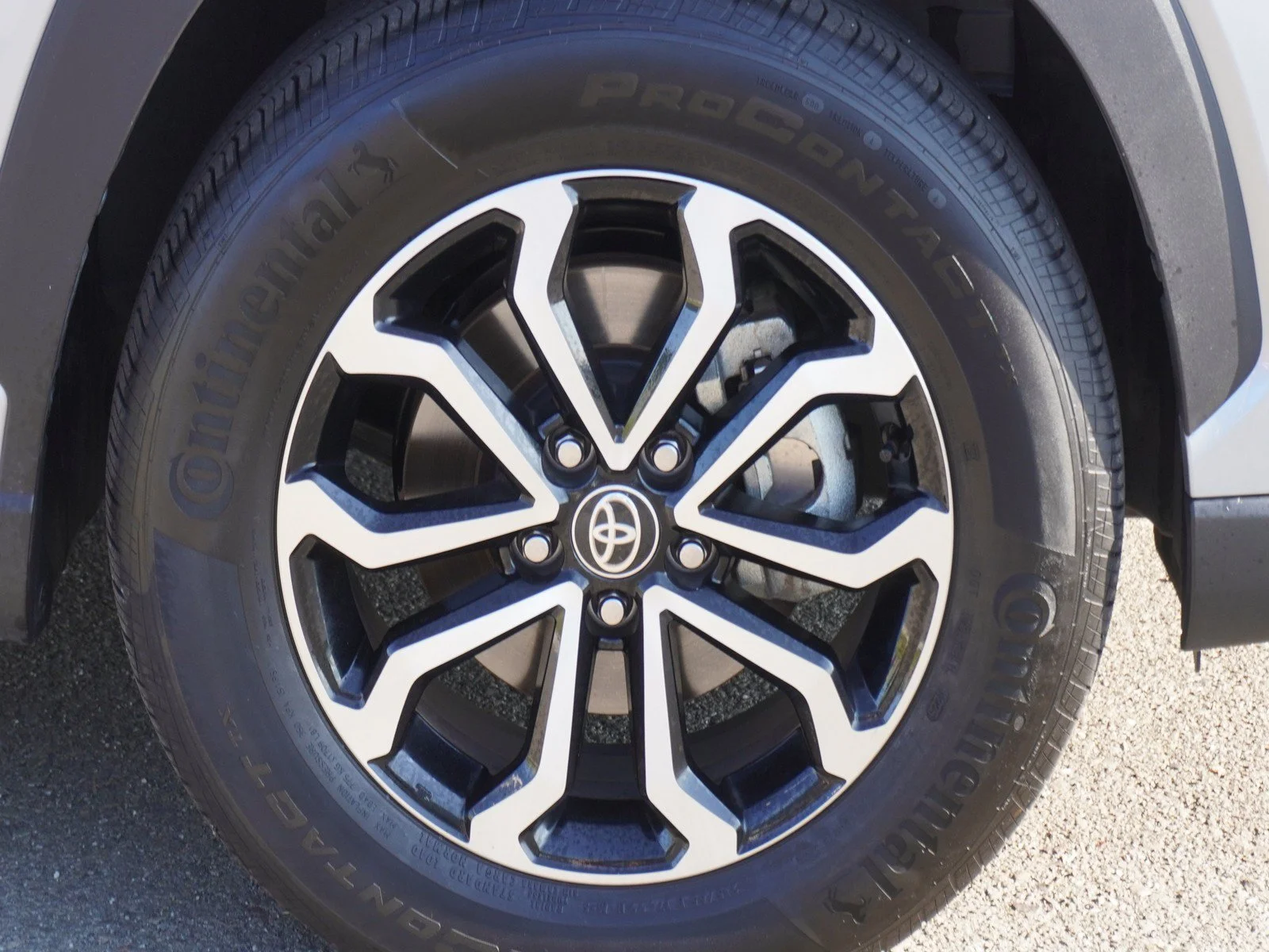 Used 2025 Silver Toyota Hybrid S image 5