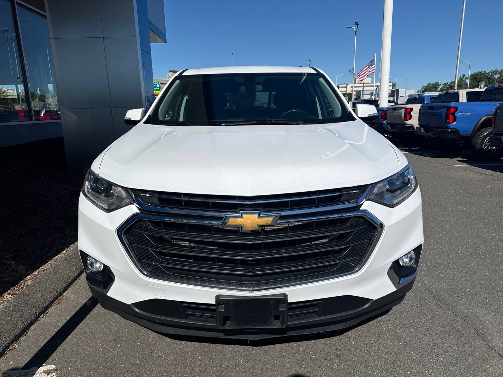 Used 2020 SUMMIT WHITE Chevrolet LT Cloth image 3