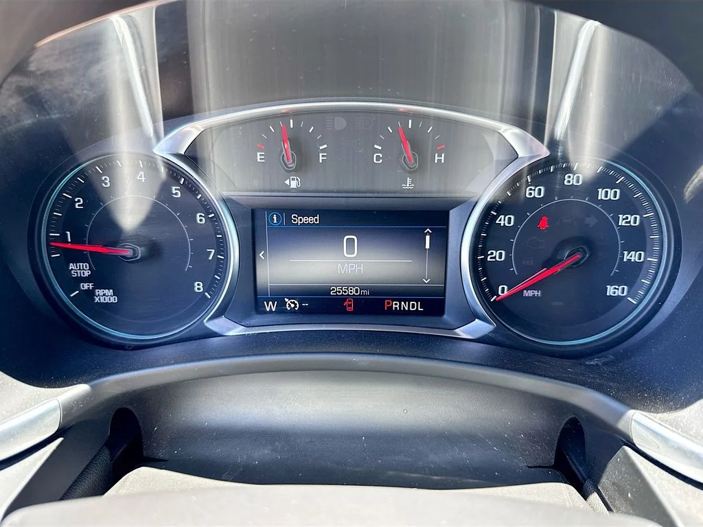 Used 2022 Silver Chevrolet LT image 14