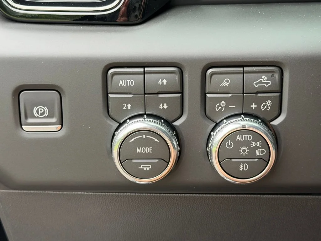 New 2026 Onyx Black GMC AT4X image 8
