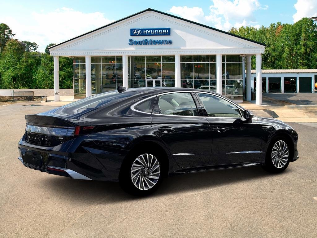 New 2026 Black Hyundai Limited image 8