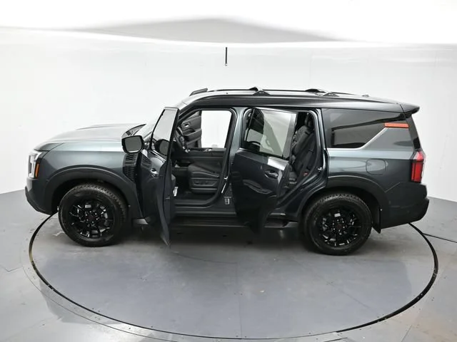 Used 2025 Alpine Metallic/super Black Nissan PRO-4X image 40