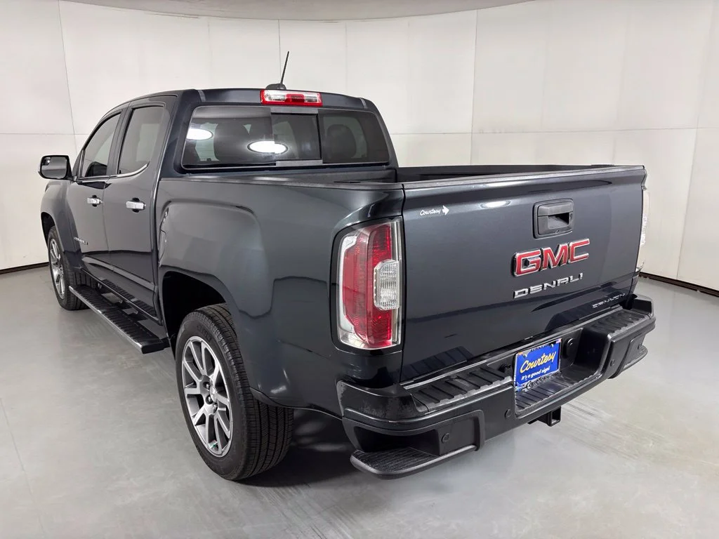 Certified Used 2021 HUNTER METALLIC GMC 4WD Denali image 7