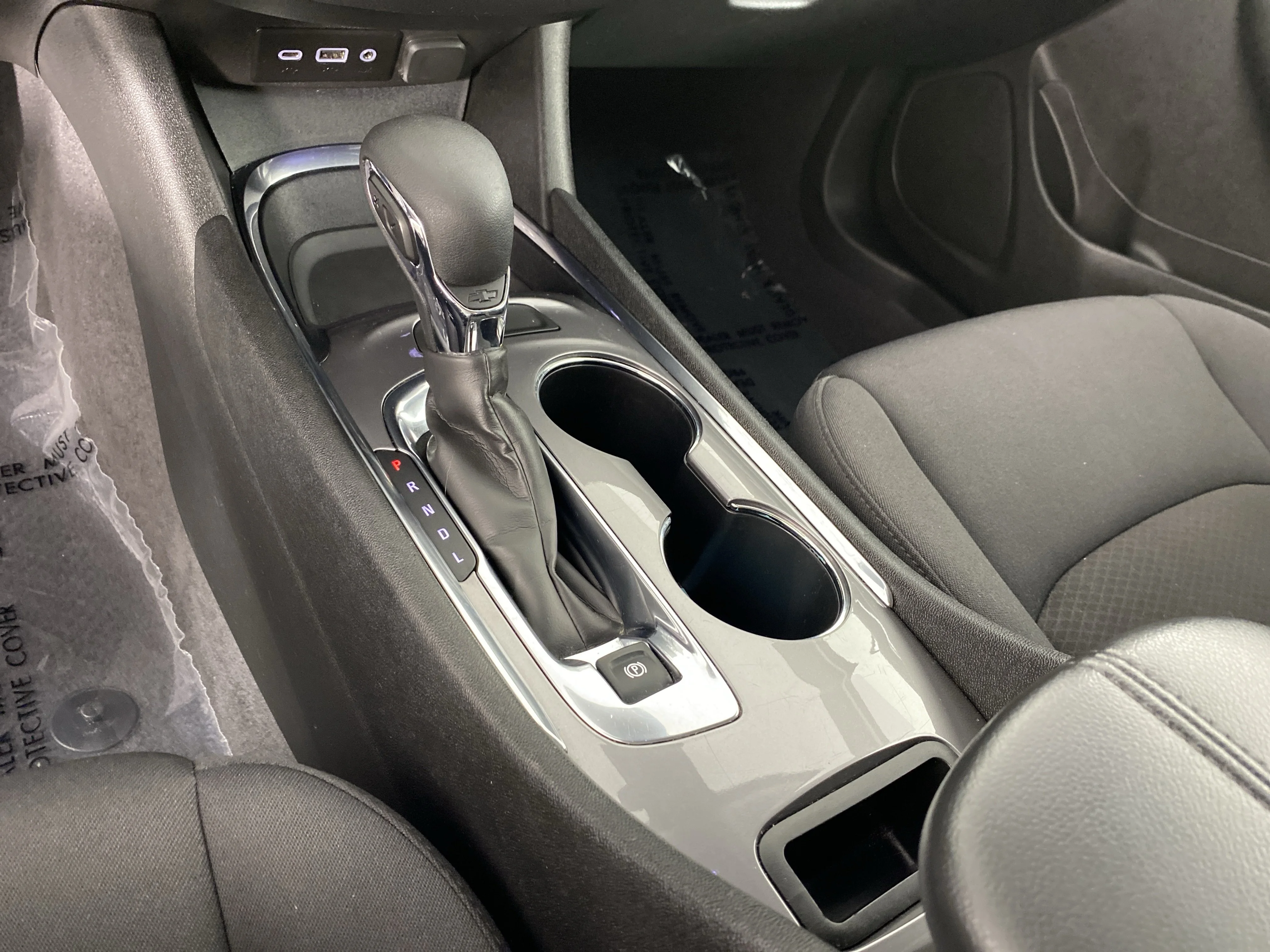 Used 2023 Summit White Chevrolet LT image 28