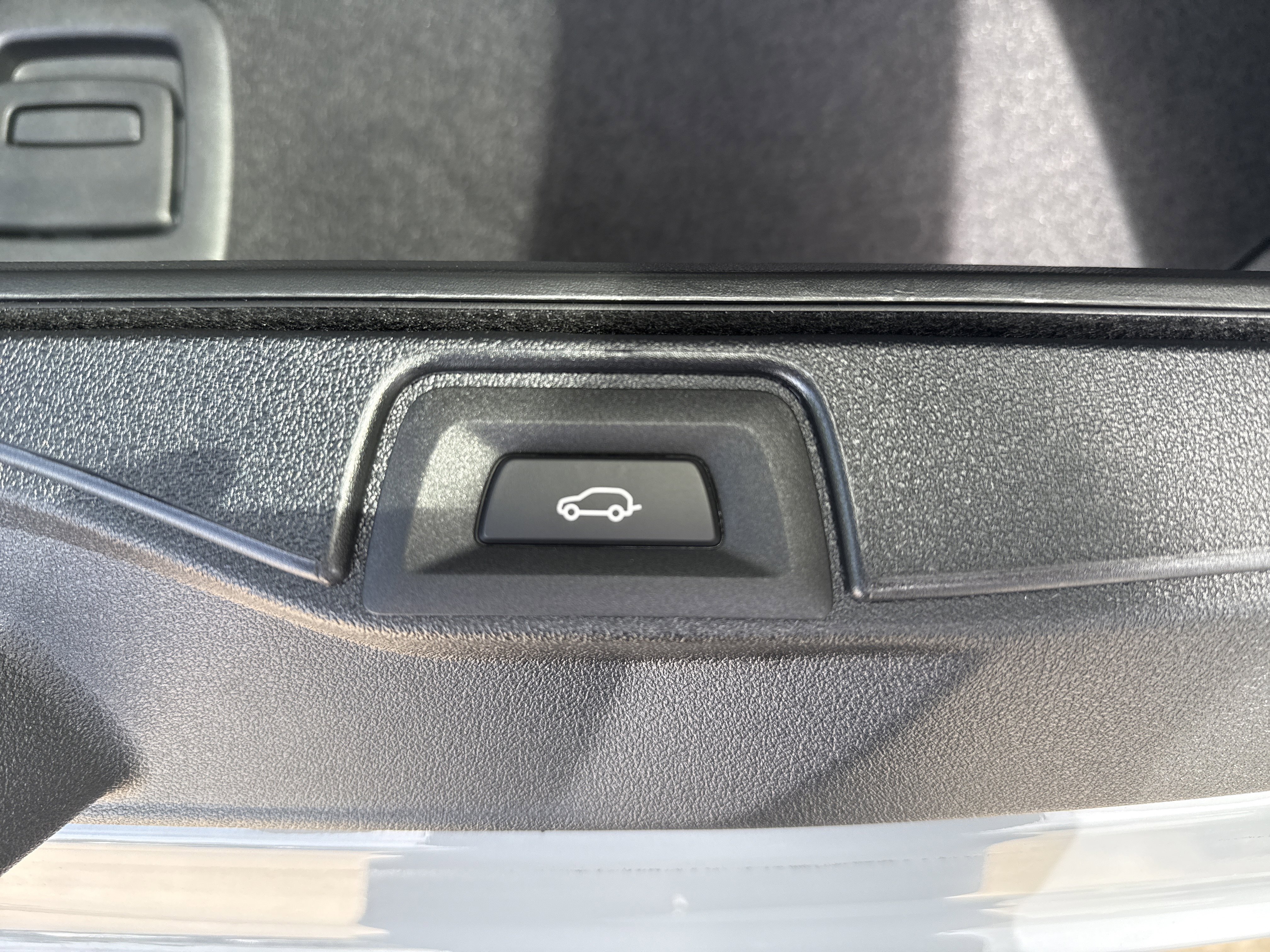 Certified Used 2026 Brooklyn Grey Metallic BMW Competition image 25