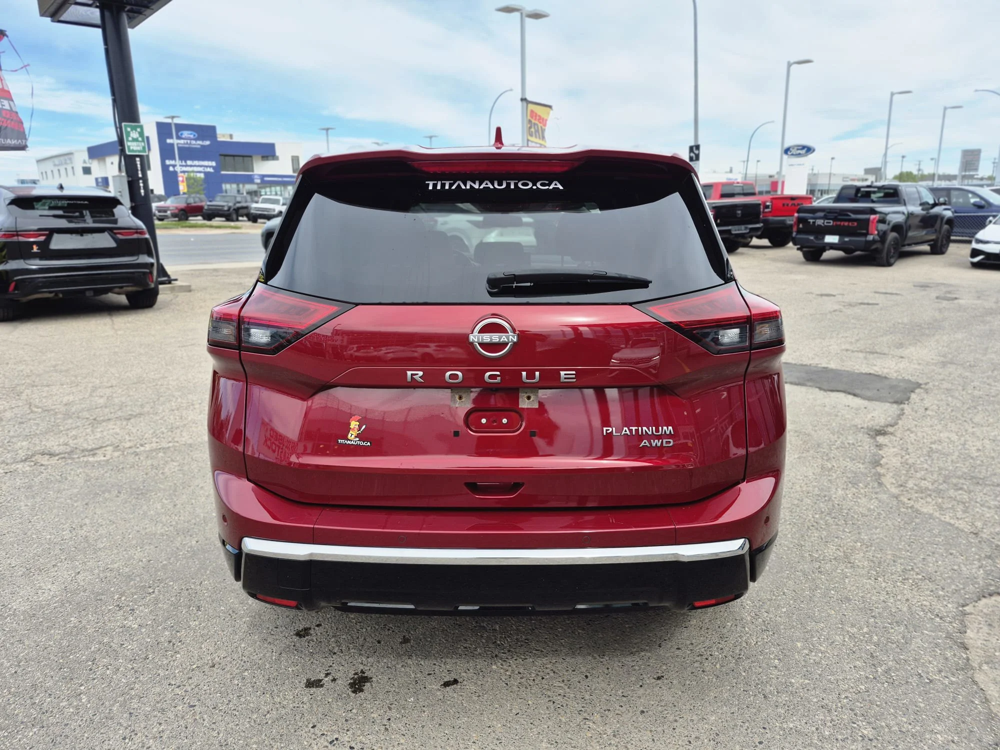 Certified Used 2024 Scarlet Ember Tintcoat Nissan Platinum AWD*Adaptive Cruise | Remote Start | Nav | 360 Cam | Htd Leather | Pano Roof | Htd Wheel image 14