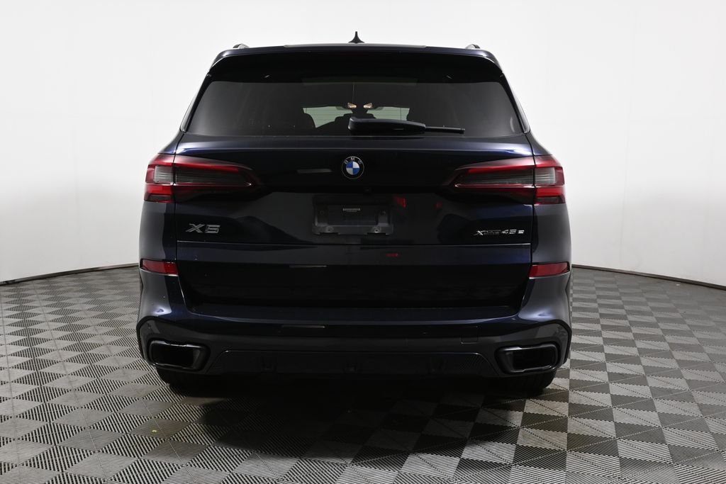 Used 2021 Black BMW xDrive45e image 10