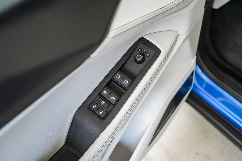 New 2026 Hydro Blue Pearlcoat Jeep Limited image 20