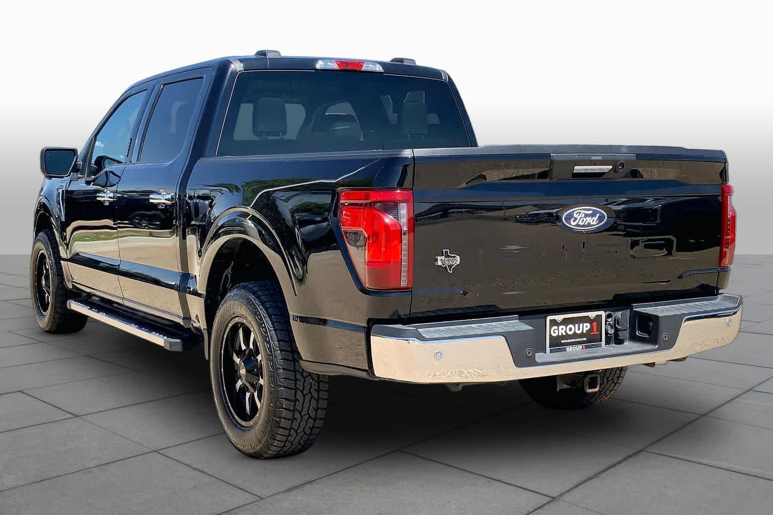 Used 2024 Agate Black Metallic Ford XLT image 12