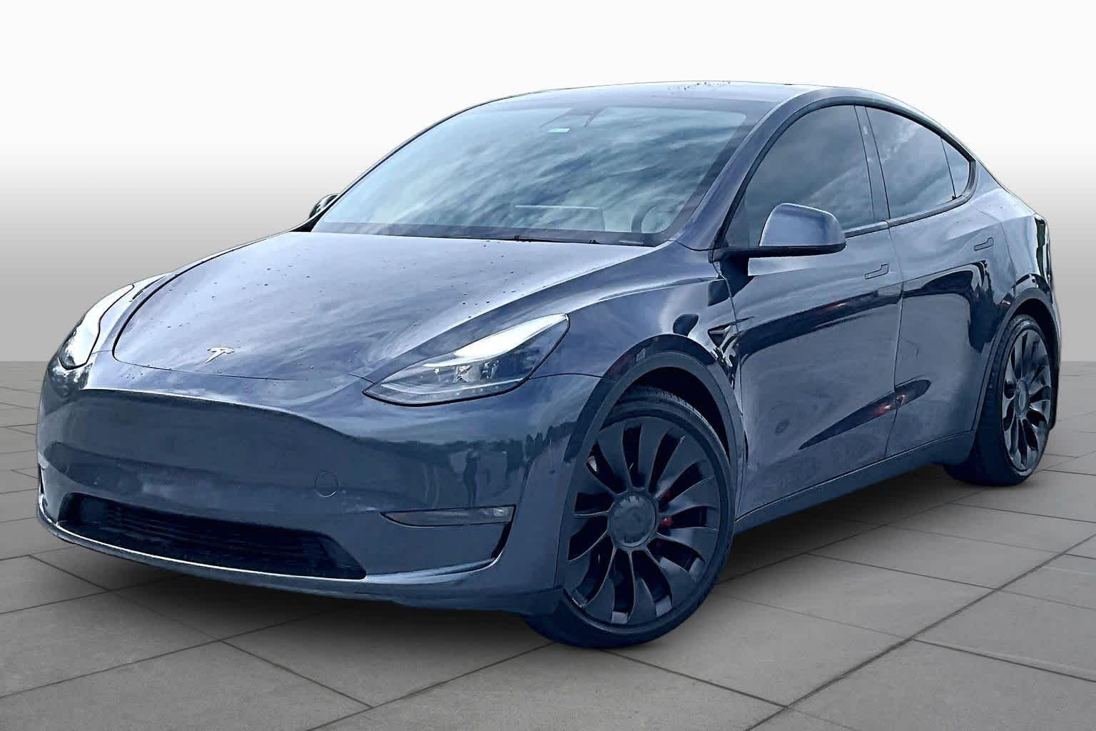 2022 Tesla Model Y Performance Dual Motor All-Wheel Drive's photo