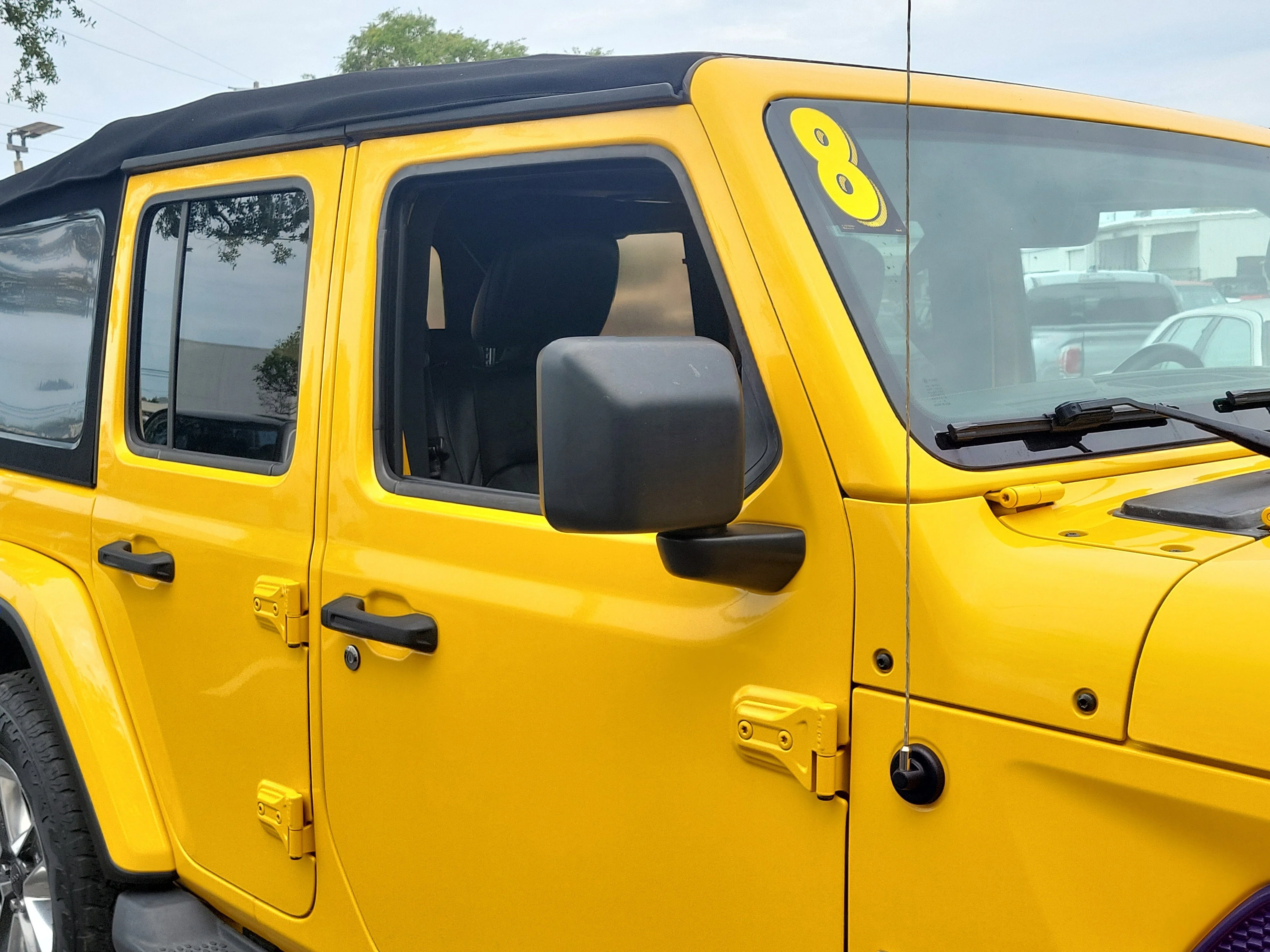 Used 2018 Hellayella Clearcoat Jeep Sahara image 9
