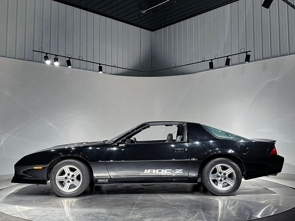 Used 1988 Black Chevrolet IROC-Z image 11