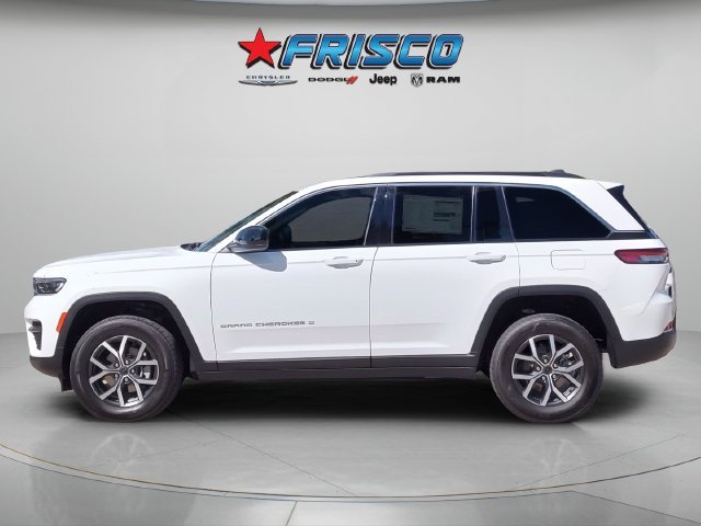 New 2027 Bright White Clear-Coat Paint Jeep Laredo X image 6