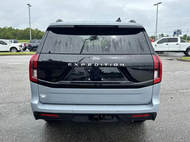 New 2027 Glacier Gray Metallic Tri-Coat Ford Active image 17