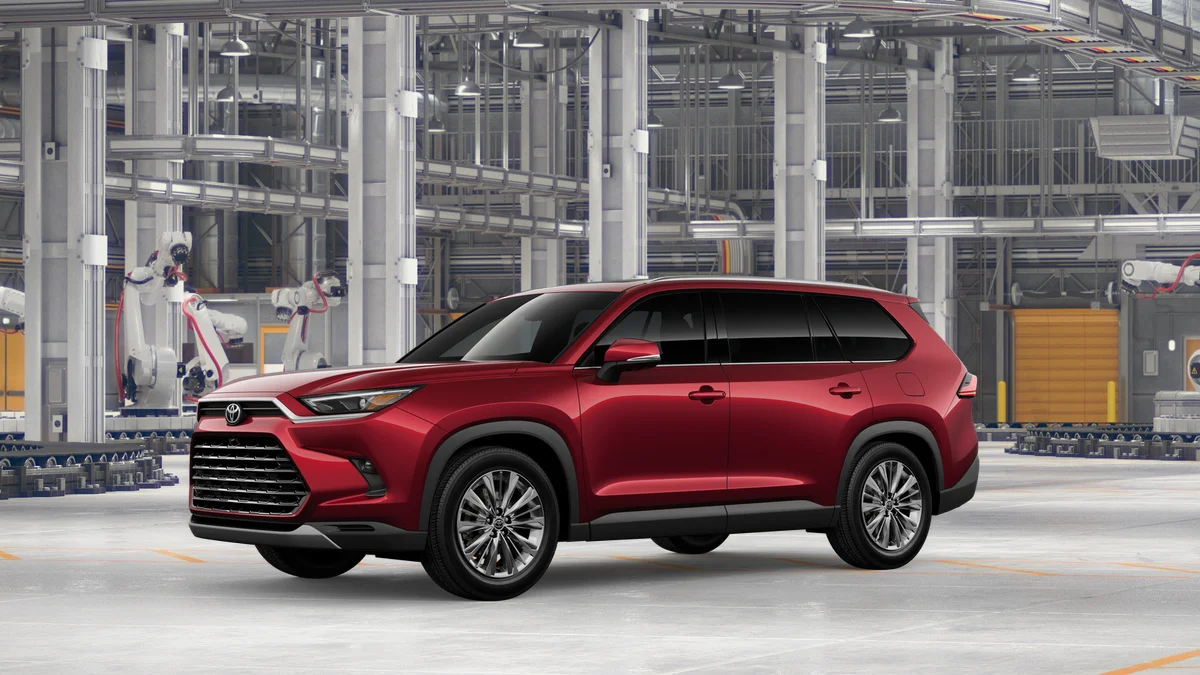 New 2026 Ruby Flare Pearl Toyota Platinum image 2