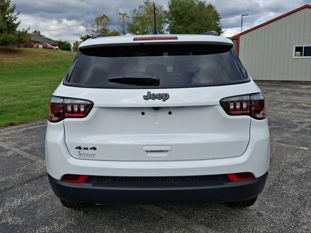 New 2026 White Jeep Latitude image 6