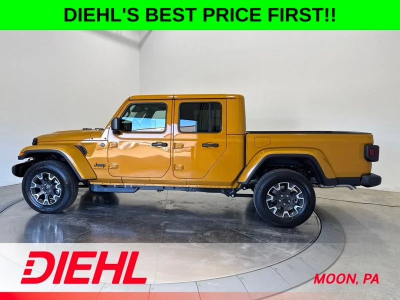 New 2026 Goldilocks Jeep Sahara image 4