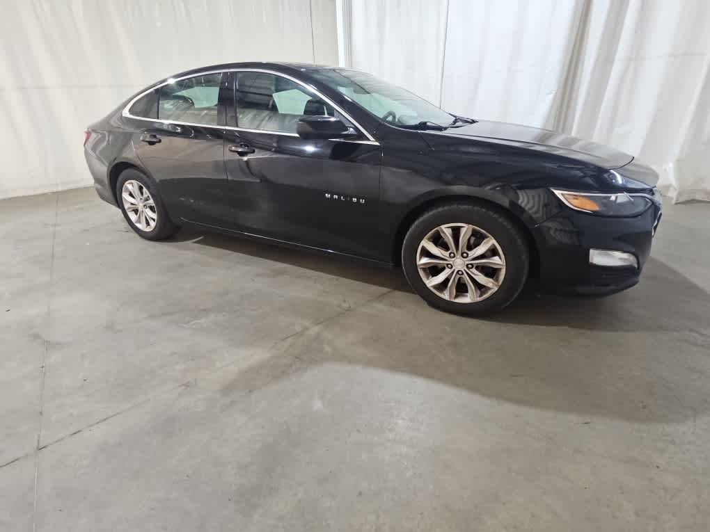 Used 2022 Mosaic Black Metallic Chevrolet LT image 4