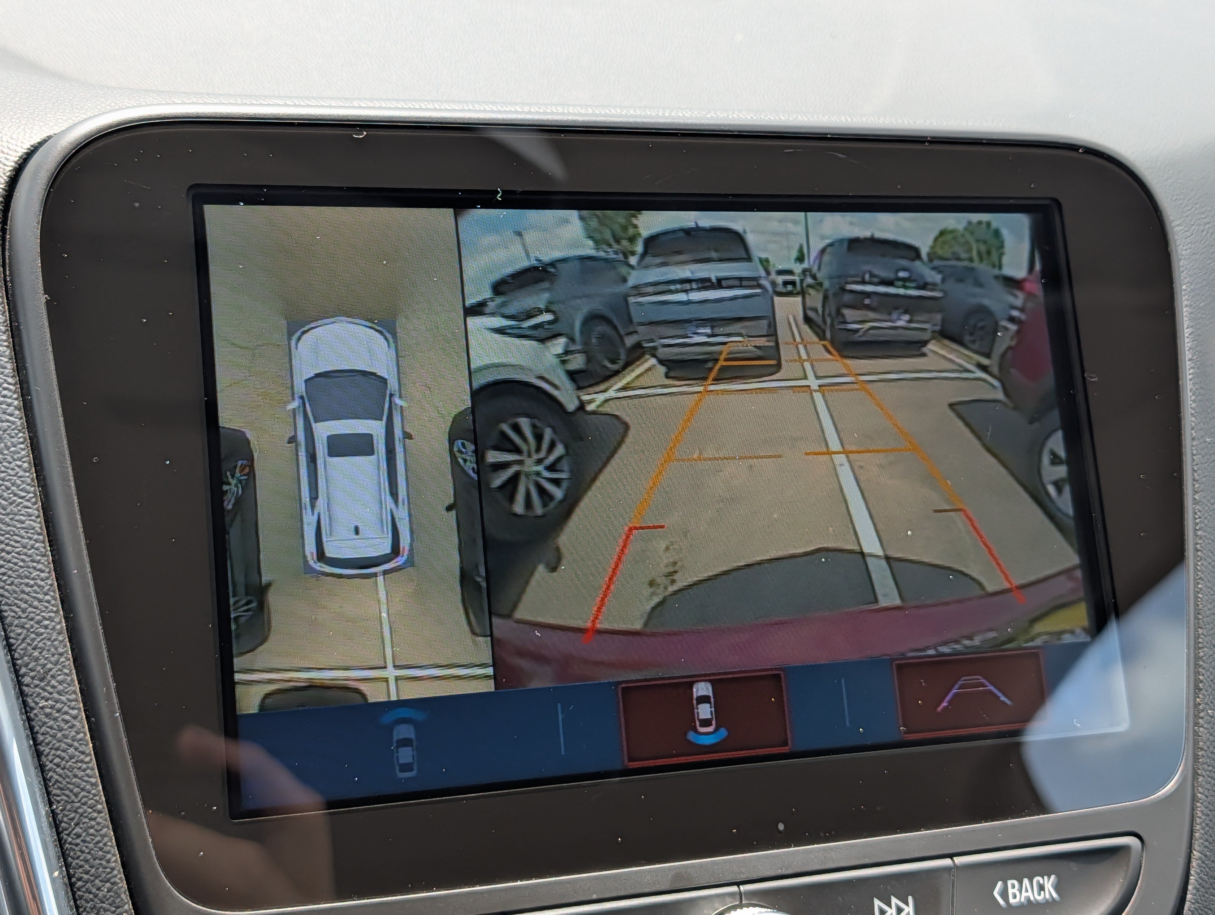 Used 2018 Cajun Red Tintcoat Chevrolet Premier image 27