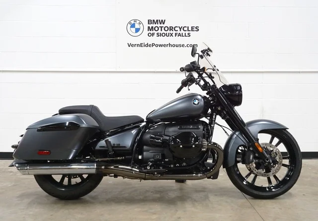 2024 BMW R 18 Roctane Mineral Gray Metallic Matte 