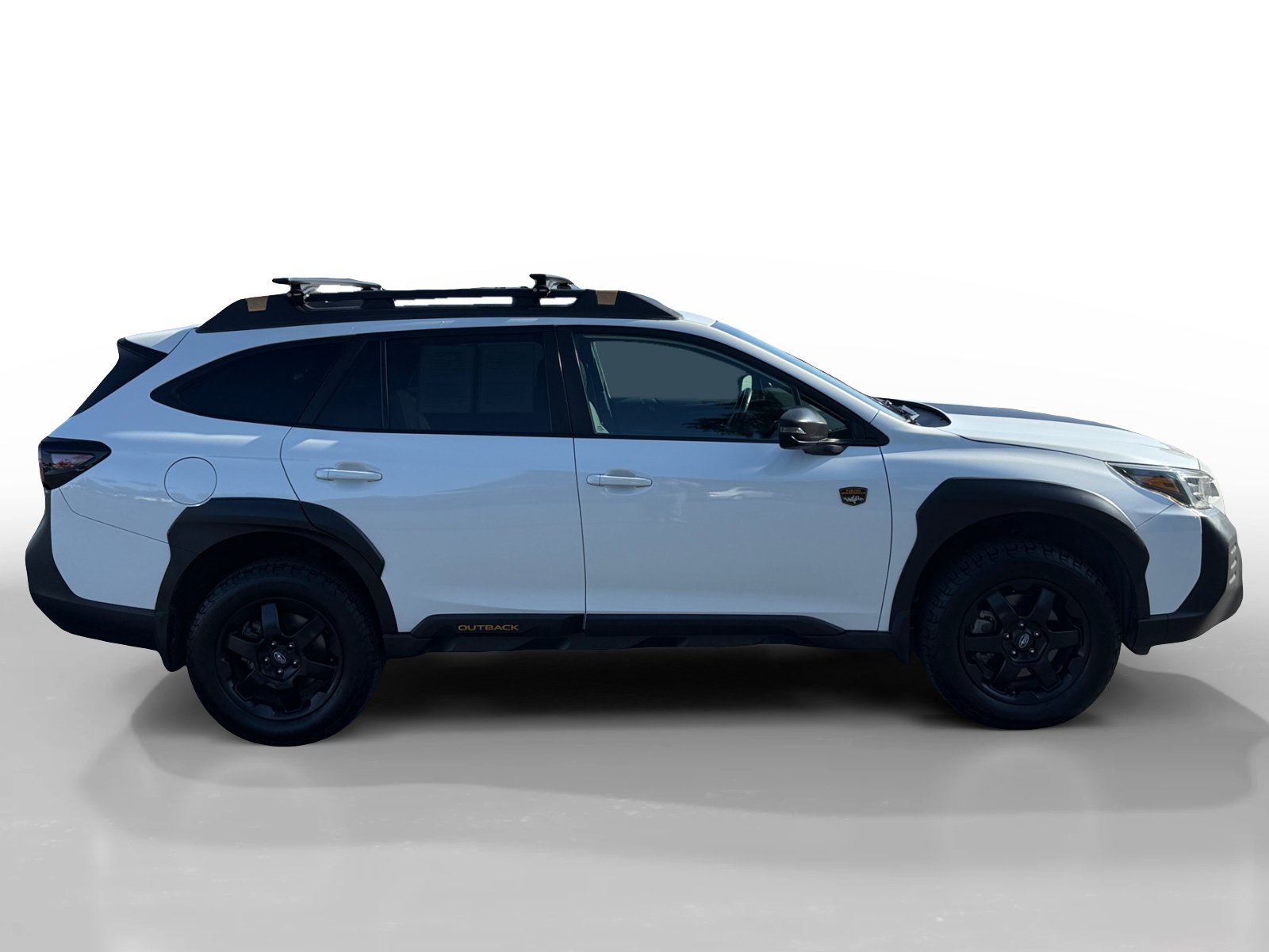 Used 2022 Crystal White Pearl Subaru Wilderness image 6