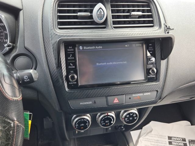 Used 2021  Mitsubishi 2.0 ES image 17