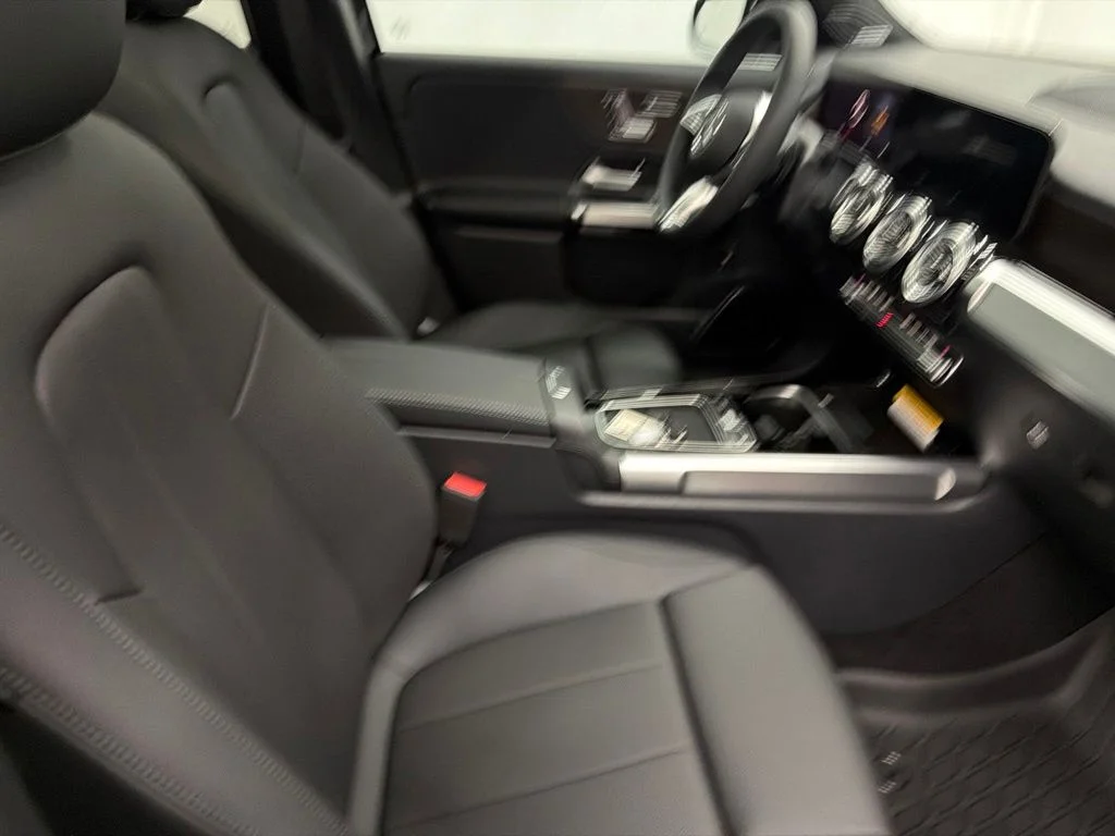 New 2026 Black Mercedes-Benz GLB 250 image 29