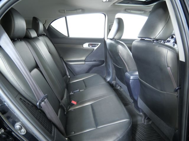 Used 2013 Black Lexus 200h image 14