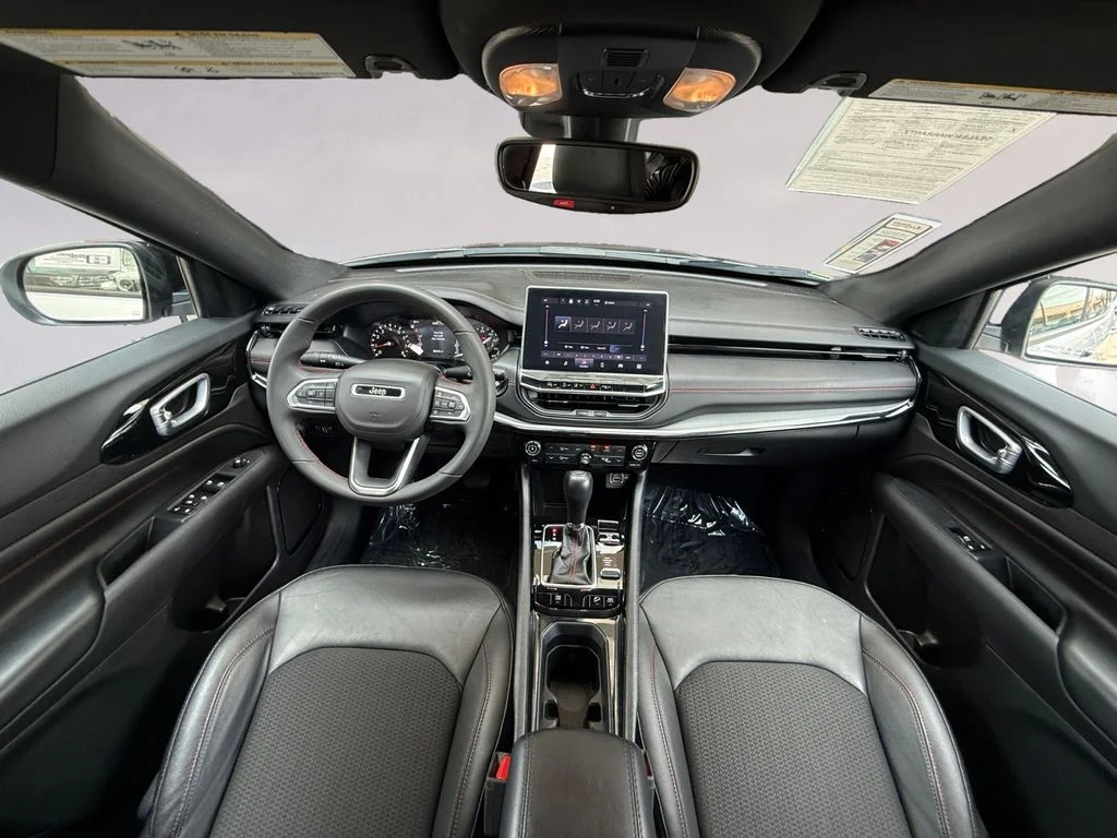 2025 Jeep Compass Trailhawk - Photo 12